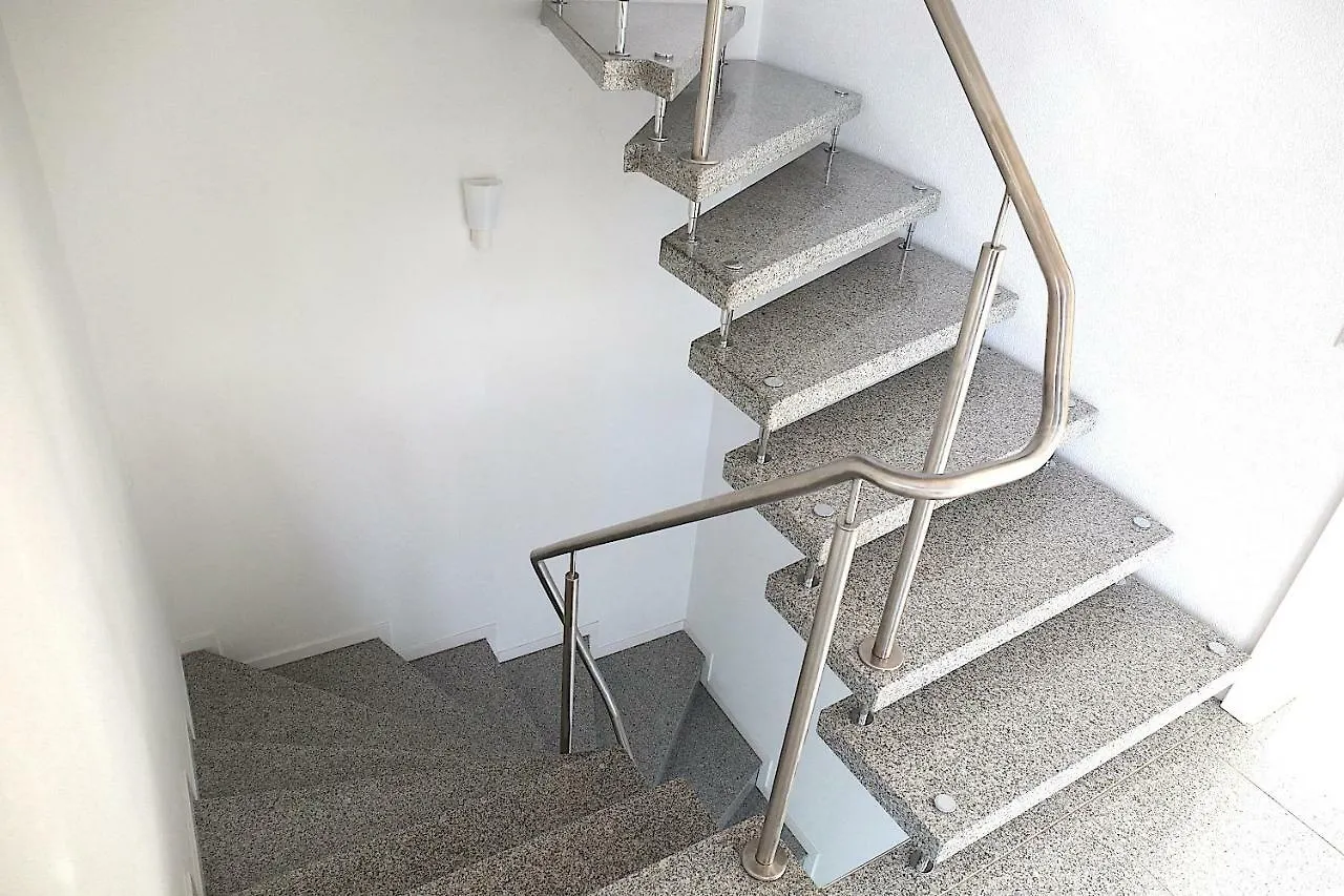 Modernes Stadthaus | Parkplatz | Wifi | Bad&Dusche | Kueche Hannover Németország