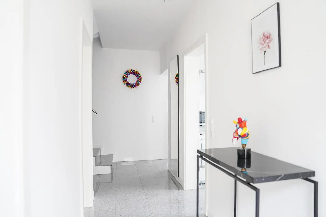 Modernes Stadthaus | Parkplatz | WiFi | Bad&Dusche | Küche Hannover 0*,