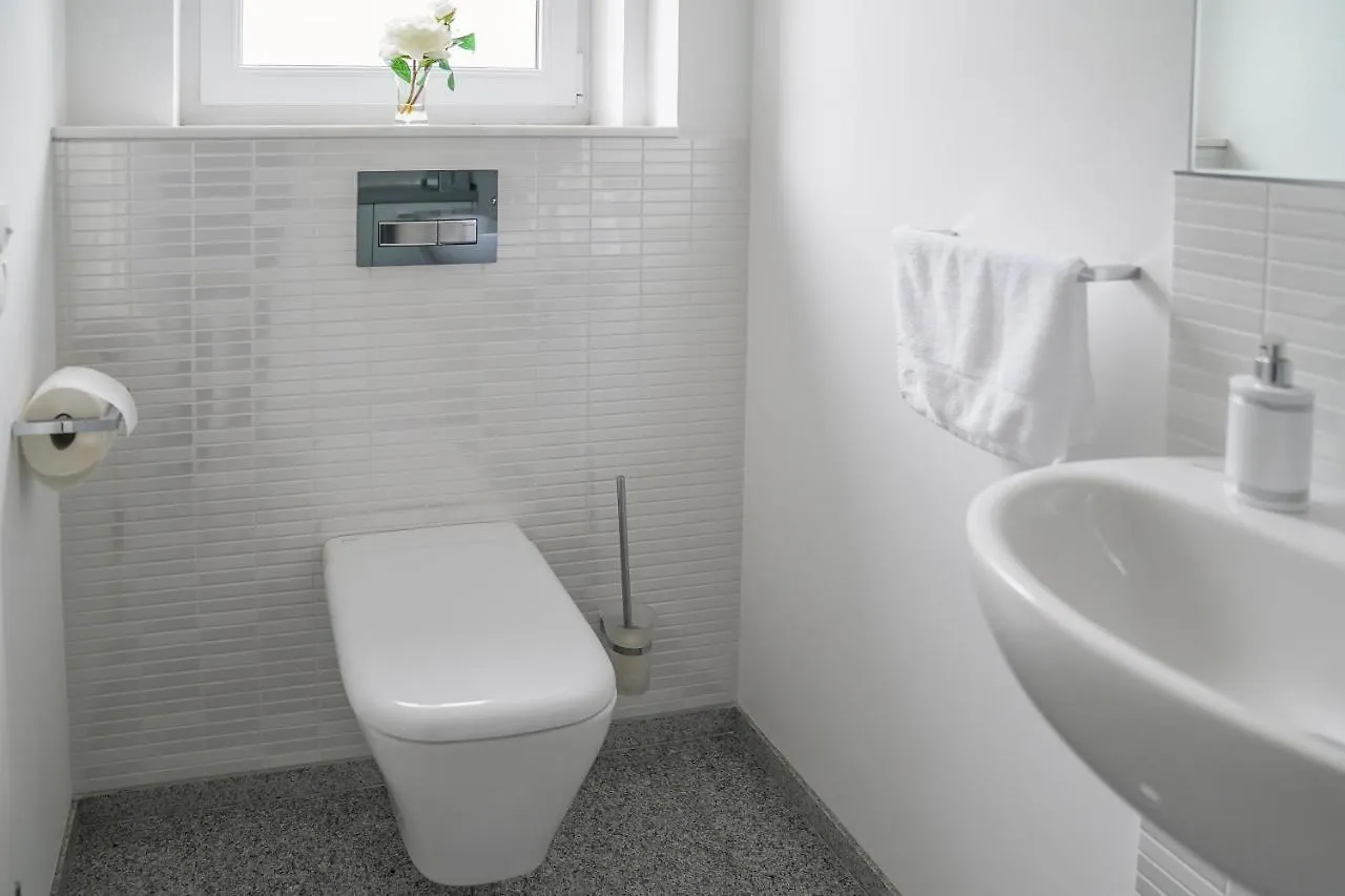 Modernes Stadthaus | Parkplatz | WiFi | Bad&Dusche | Küche Hannover