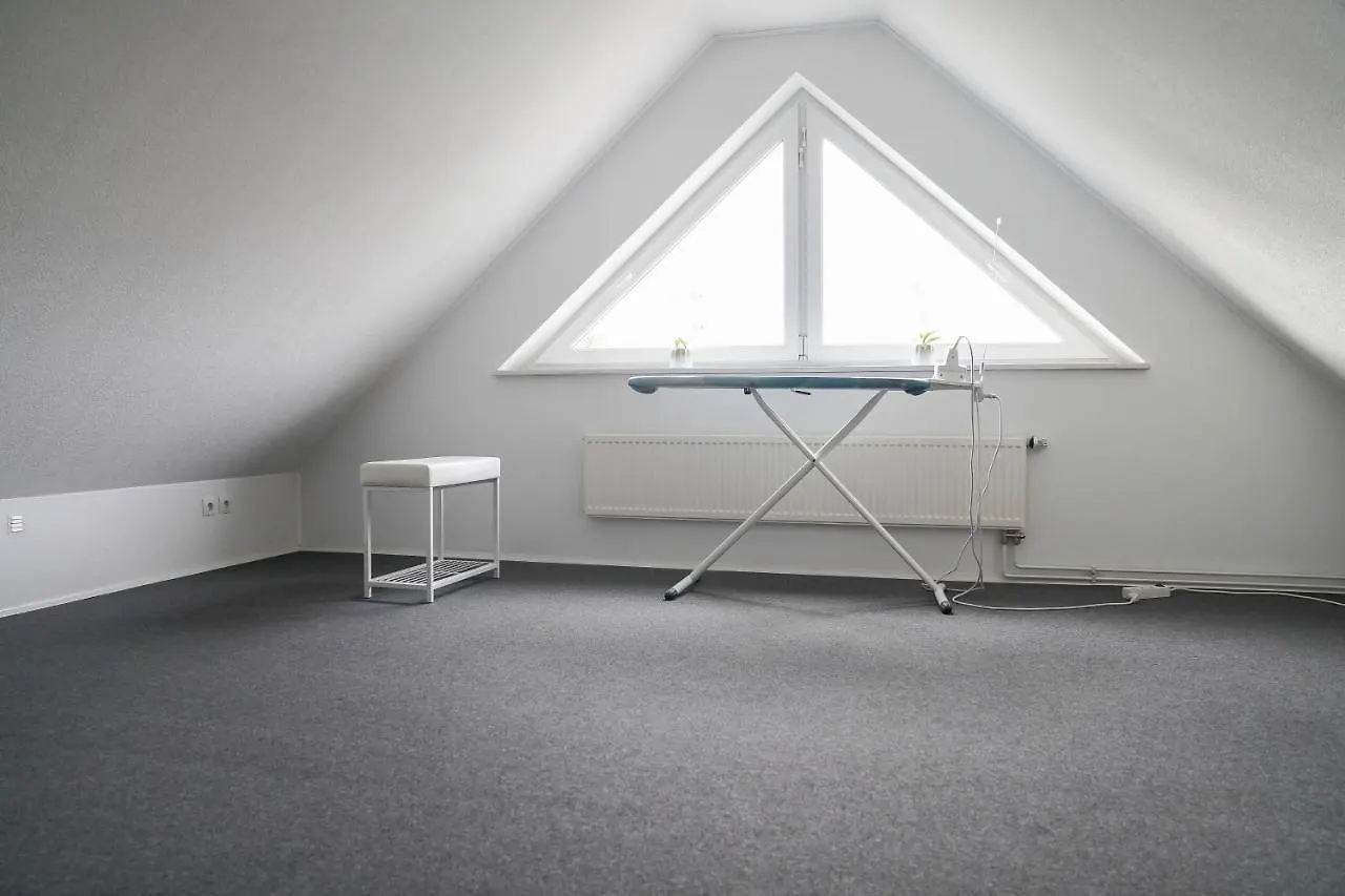 Apartment Modernes Stadthaus | Parkplatz | WiFi | Bad&Dusche | Küche Hannover Deutschland