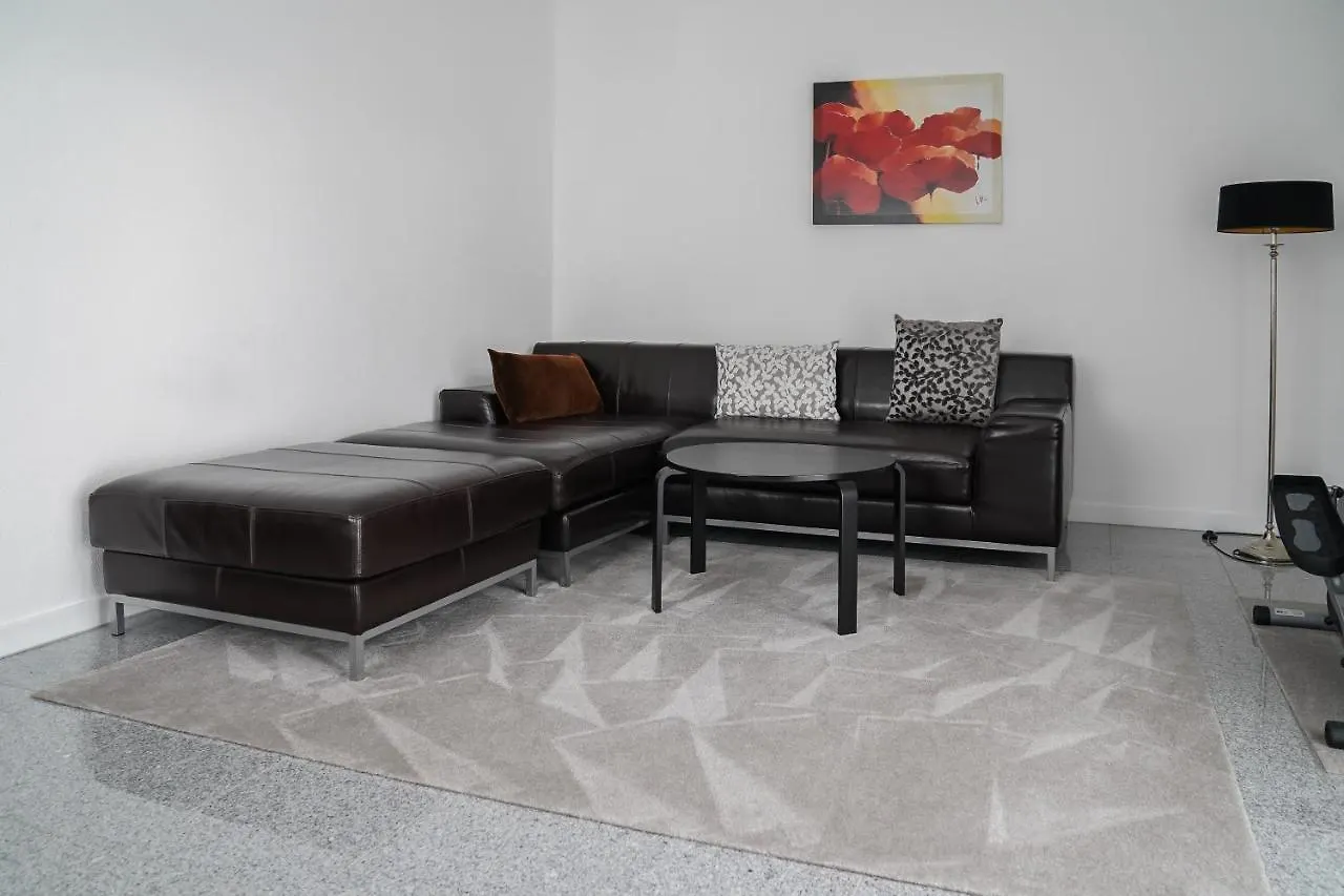 Daire Modernes Stadthaus 100Qm Parkplatz Bad&Dusche Kueche Hannover Almanya